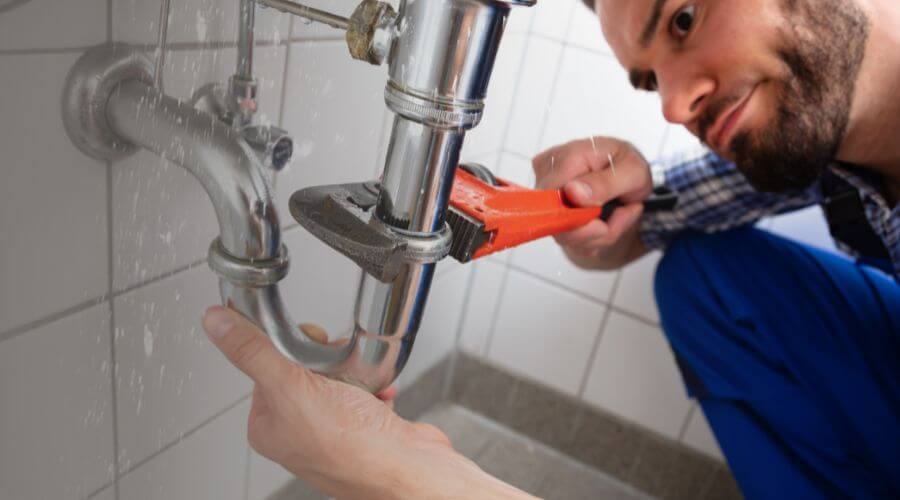 Expert burst pipe repair services in Mountain Iron, MN